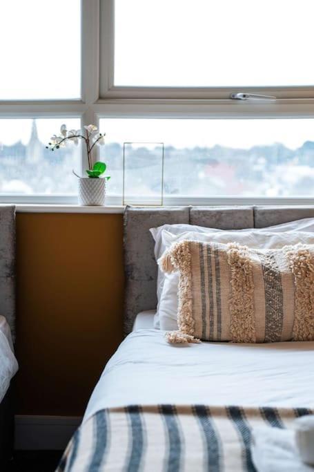 Central Maidstone Contractor Flat Екстер'єр фото