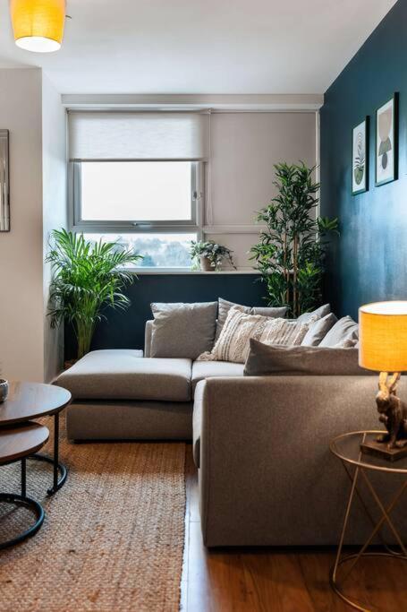 Central Maidstone Contractor Flat Екстер'єр фото